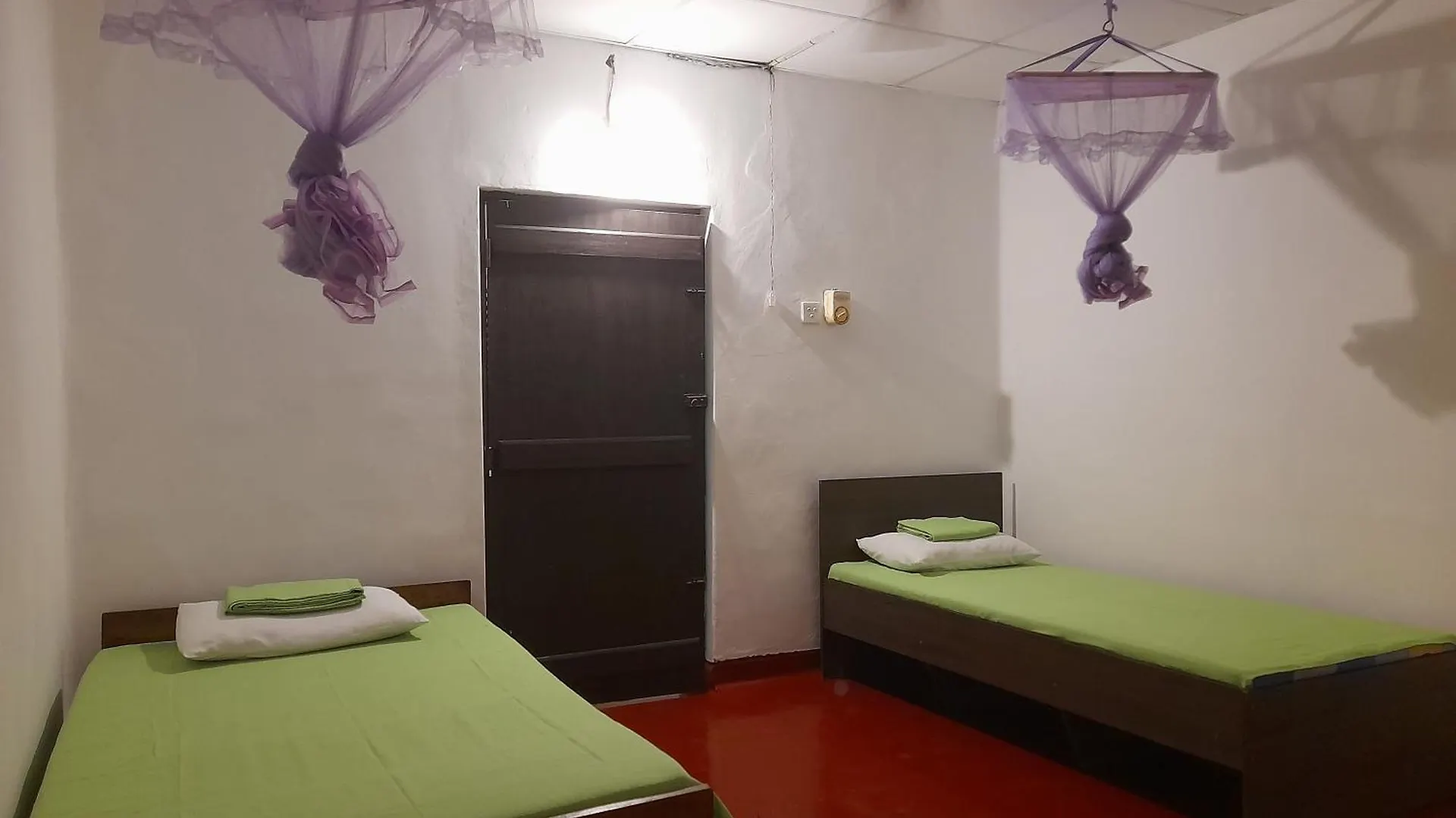 Guest house Gloria Cottage Non Ac Negombo